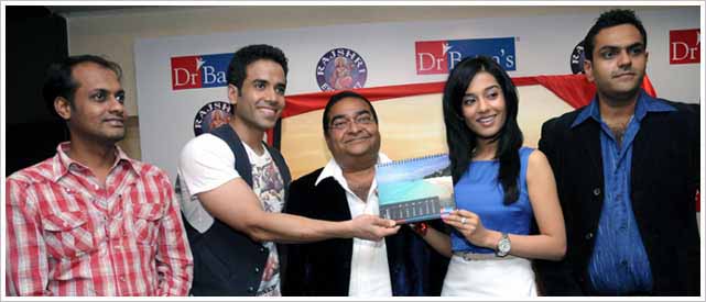 &#039;Love U Mr. Kalakaar&#039; stars inaugurate Dr Batra&#039;s™ photography exhibition image