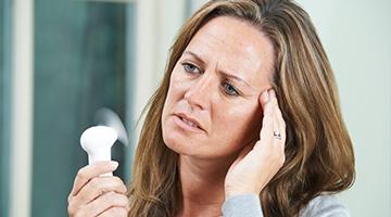 	Perimenopause: At What Age Does It Start? What are the symptoms?