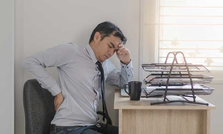 Is your sitting job causing back problems? Know all its triggers.