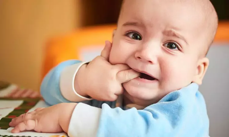 Baby fuss due to teething problem