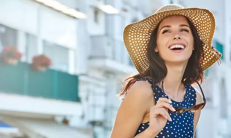 5 ways to protect your hair from pollution | Dr Batra's™ 5 ways to protect your hair from pollution | Dr Batra's™