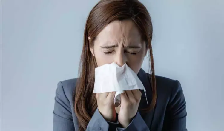 SELF-CARE TIPS TO MANAGE RHINITIS SYMPTOMS