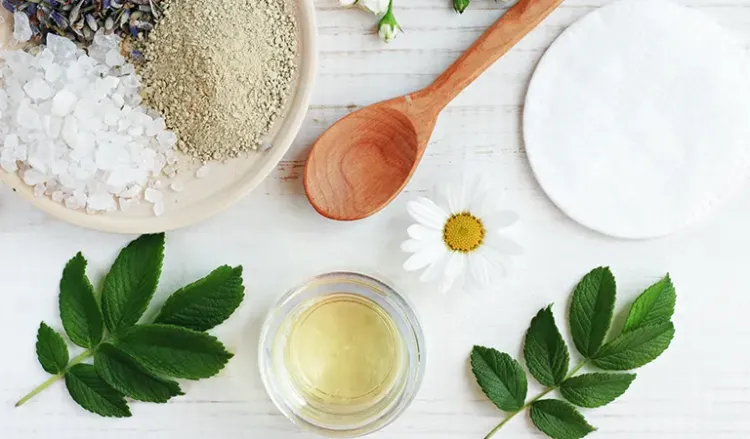 8 Tips to choose a natural skin treatment