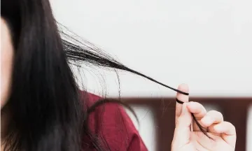 CONFESSIONS OF A COMPULSIVE HAIR PULLER