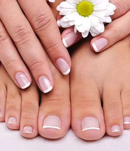5 Reasons Why Your Nails Keep Breaking 5 Reasons Why Your Nails Keep Breaking