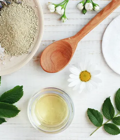 8 Tips to choose a natural skin treatment