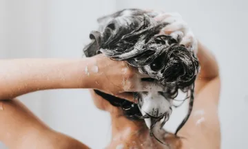 Tips To Choose The Right Shampoo For Hair Fall Control